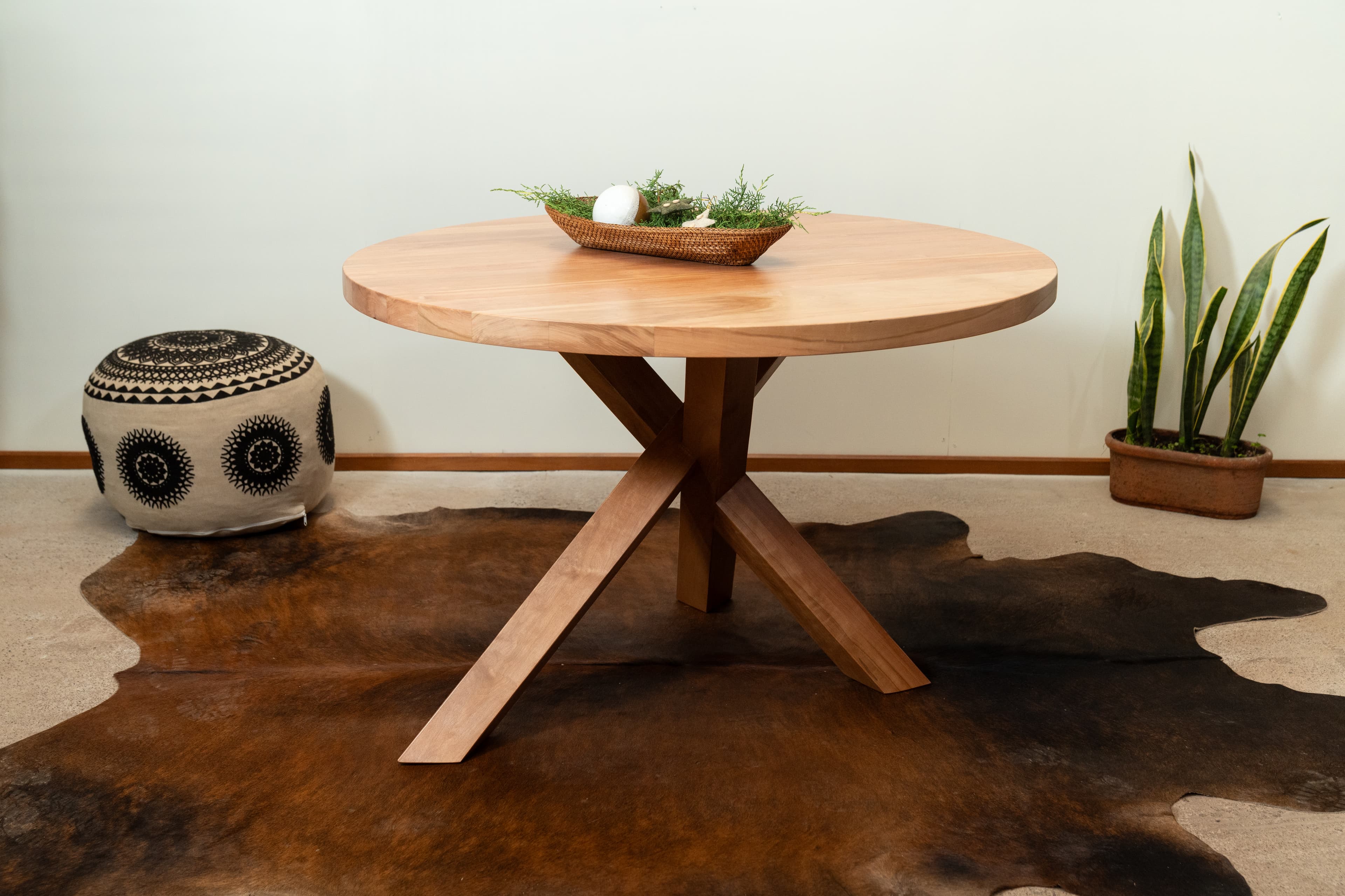 Mesa de comedor Tripode redonda