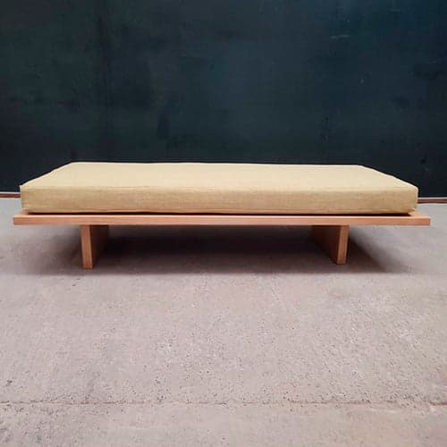 Futon Noruega, Madera maciza