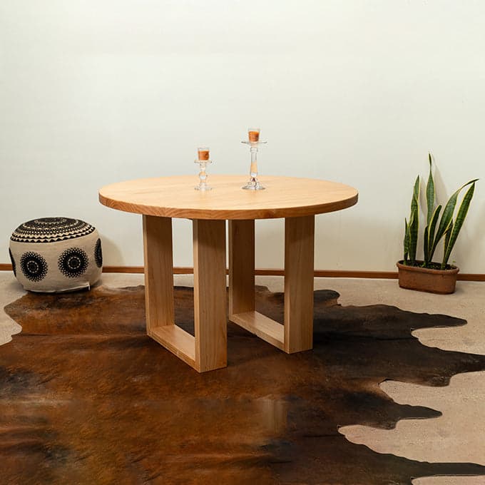 Mesa Frida Redonda, Madera maciza, diámetro 150 cm