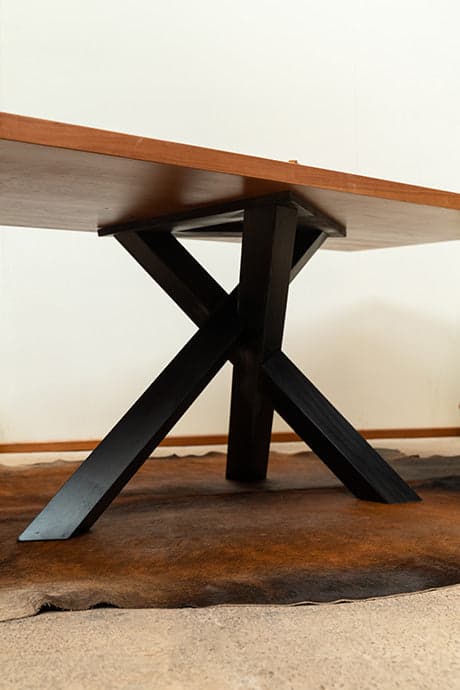 Mesa de comedor Tripode Negra - foto 2