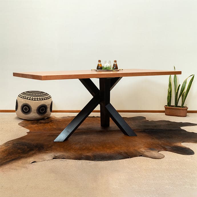 Mesa de comedor Tripode Negra - foto 3