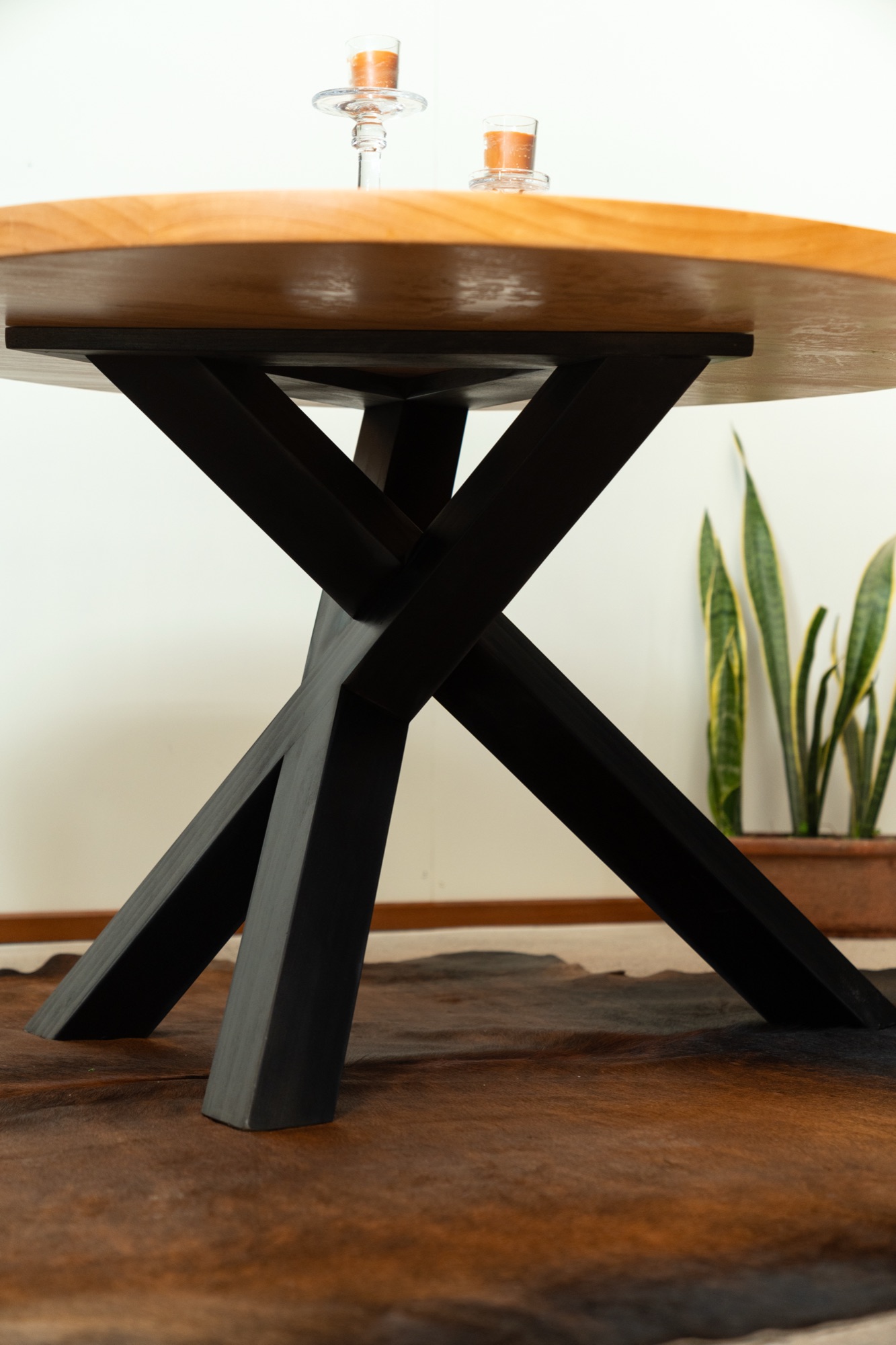 Mesa Tripode Redonda Negra